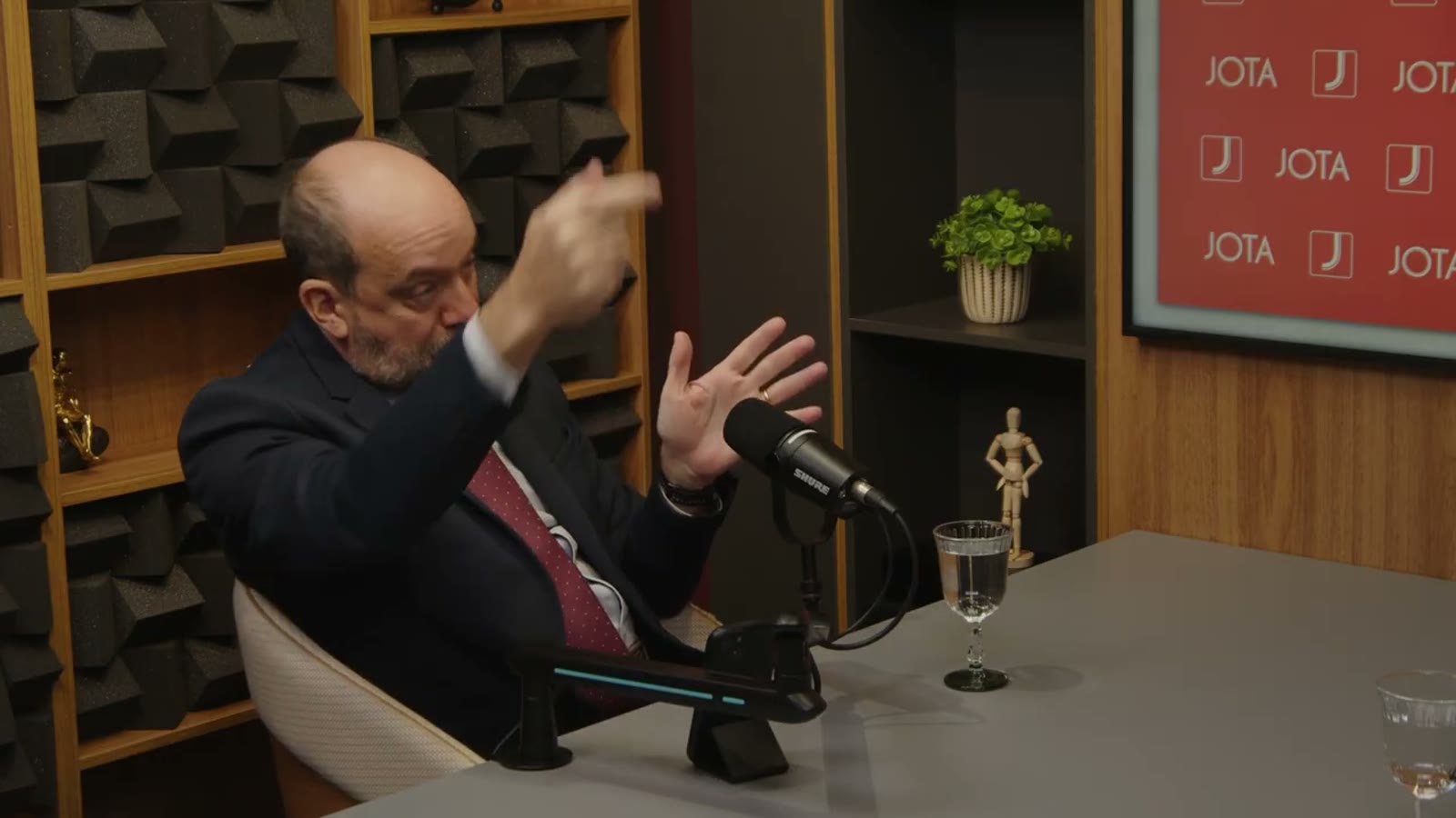 Vinícius Carvalho Pinheiro responde sobre quantidade e qualidade do emprego