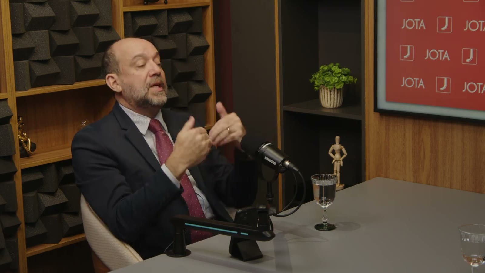Vinícius Carvalho Pinheiro responde sobre a compatibilização não é automática